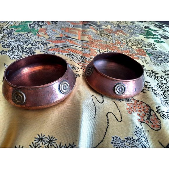 Vintage Middle Eastern Hand Hand Hammered Copper Vessel Pots Pair Set - Picture 1 of 5